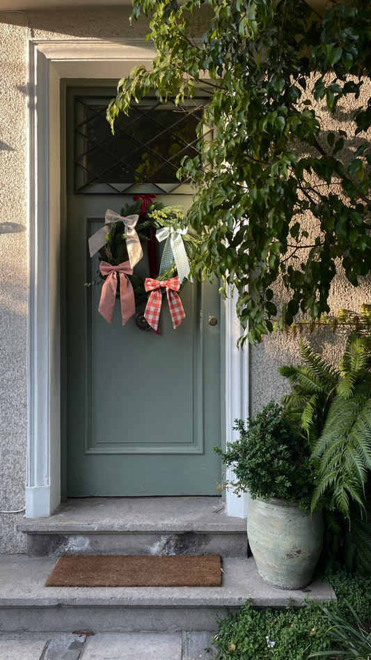 Corona de Navidad con Lazos de tela